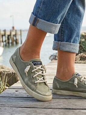 Sperry Women's Lounge LTT Sneakers Gray Sz 6.5 Canvas upper Rope-inspired laces